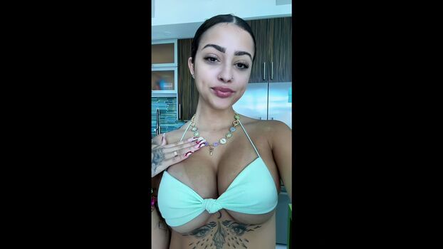 🔥 Malu trevejo leaked private photo uncensored full