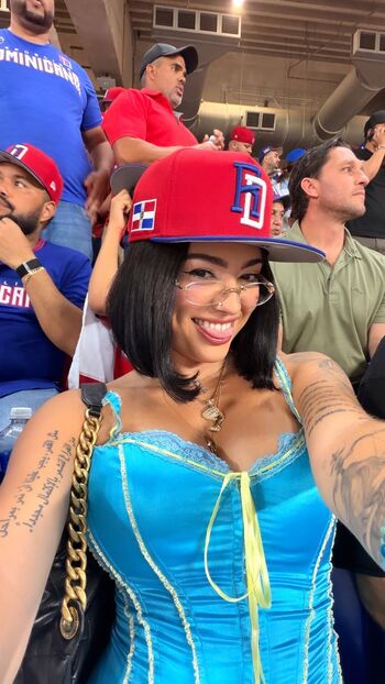 🔥 Malu trevejo  page leaked private photo uncensored full