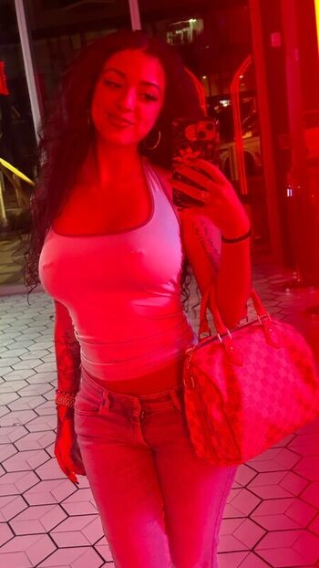 🔥 Malu trevejo  page leaked private photo uncensored full