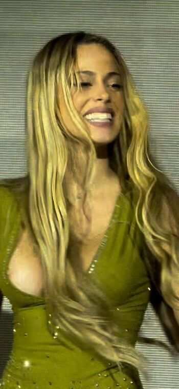 🔥 Martina stoessel leaked private photo uncensored full