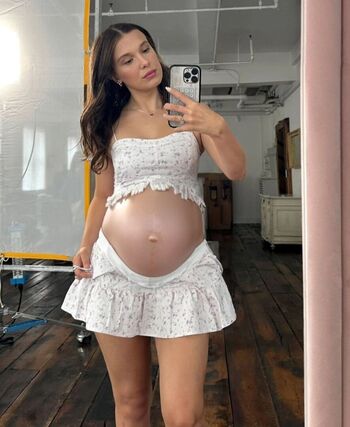 🔥 Millie bobby brown page leaked private photo uncensored full