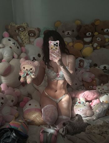 🔥 Mollzbaz leaked private photo uncensored full