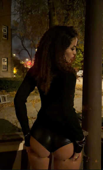 🔥 Nadiamcbainn leaked private photo uncensored full