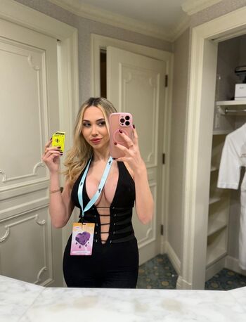 🔥 Narminswrld leaked private photo uncensored full