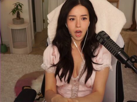 🔥 Pokimane  page leaked private photo uncensored full