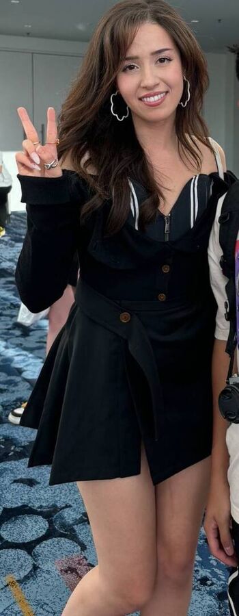 🔥 Pokimane  page leaked private photo uncensored full