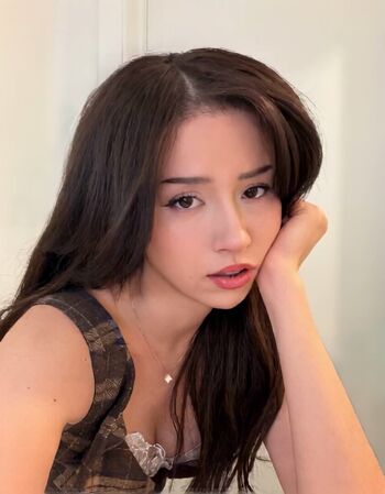 🔥 Pokimane  page leaked private photo uncensored full