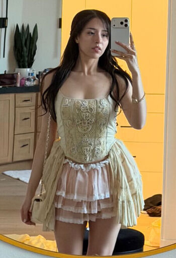 🔥 Pokimane  page leaked private photo uncensored full