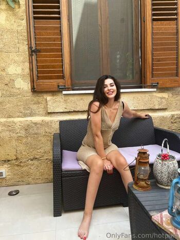 🔥 Pretty wheelchair girl leaked private photo uncensored full