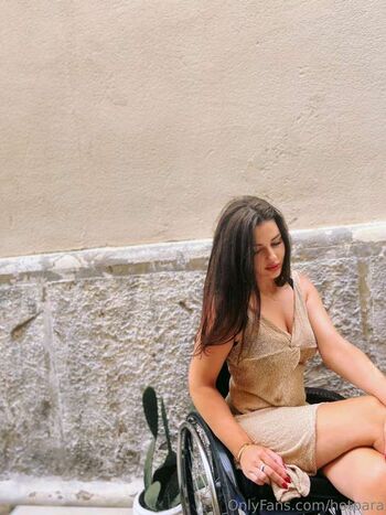 🔥 Pretty wheelchair girl leaked private photo uncensored full