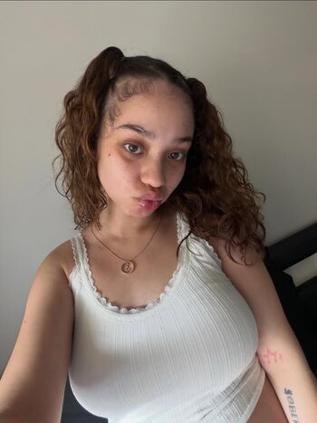 🔥 Prettyluhhangie leaked private photo uncensored full