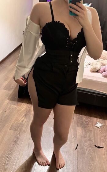 🔥 Qiandaiyiyu page leaked private photo uncensored full