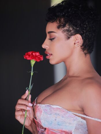 🔥 Qimmah russo  page leaked private photo uncensored full