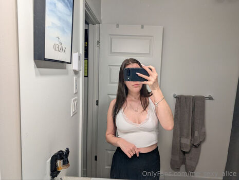 🔥 Quebecoises  page leaked private photo uncensored full