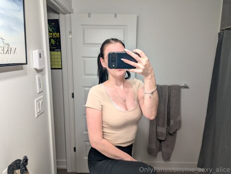 🔥 Quebecoises  page leaked private photo uncensored full