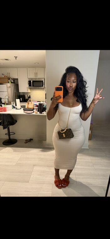🔥 Realkeylamarie  page leaked private photo uncensored full