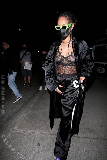 🔥 Rihanna  page leaked private photo uncensored full