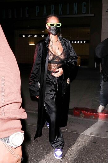 🔥 Rihanna  page leaked private photo uncensored full