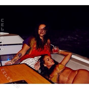 🔥 Rihanna  page leaked private photo uncensored full