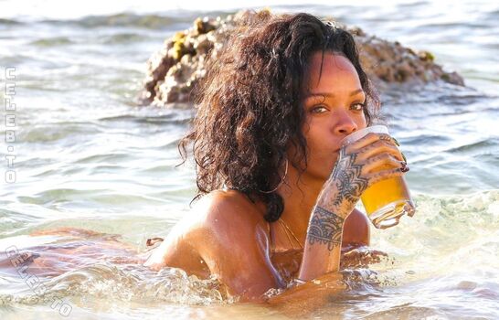 🔥 Rihanna leaked private photo uncensored full