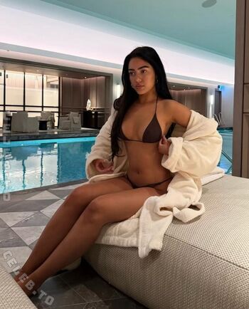 🔥 Roxanarosuu page leaked private photo uncensored full
