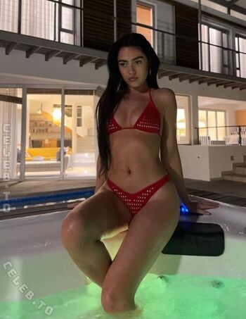 🔥 Roxanarosuu page leaked private photo uncensored full