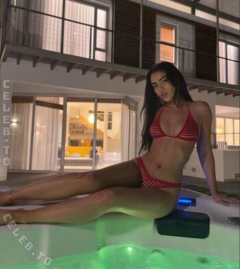 🔥 Roxanarosuu page leaked private photo uncensored full