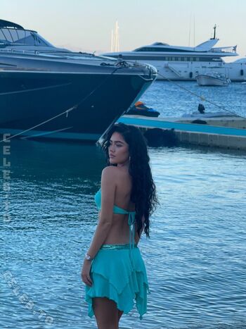 🔥 Roxanarosuu leaked private photo uncensored full