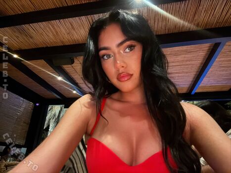 🔥 Roxanarosuu leaked private photo uncensored full