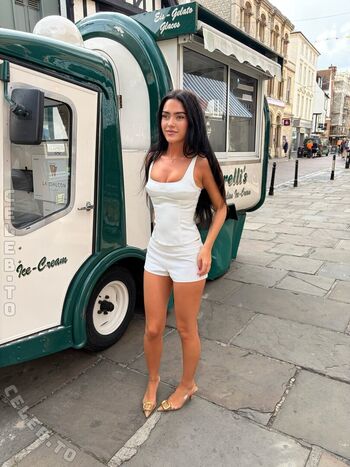 🔥 Roxanarosuu page leaked private photo uncensored full