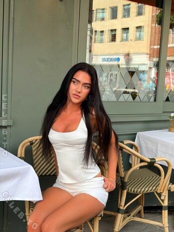 🔥 Roxanarosuu page leaked private photo uncensored full