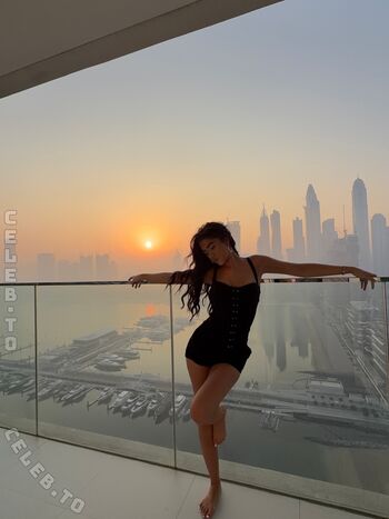 🔥 Roxanarosuu leaked private photo uncensored full