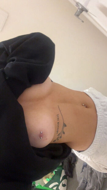 🔥 Show your girlfriend page leaked private photo uncensored full