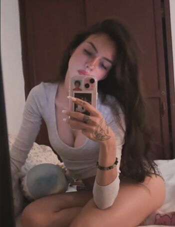 🔥 Sofiaatreides leaked private photo uncensored full