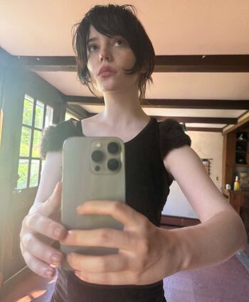 🔥 Sophie thatcher  page leaked private photo uncensored full