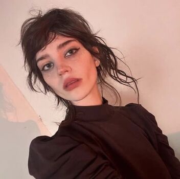 🔥 Sophie thatcher  page leaked private photo uncensored full