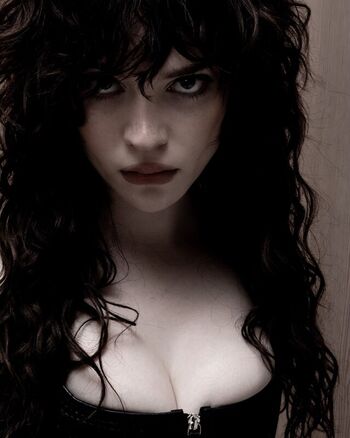 🔥 Sophie thatcher leaked private photo uncensored full