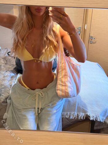 🔥 Sophiecharlotth leaked private photo uncensored full