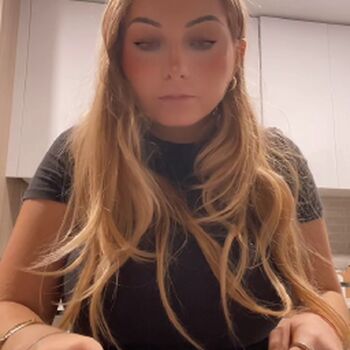 🔥 Tatiezelman page leaked private photo uncensored full