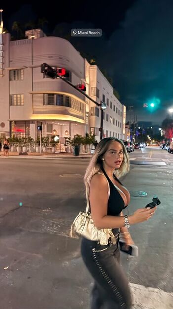 🔥 Tatiezelman leaked private photo uncensored full