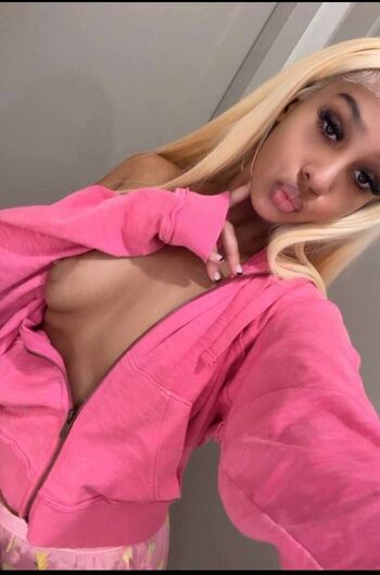🔥 Therealmayyaa  page leaked private photo uncensored full