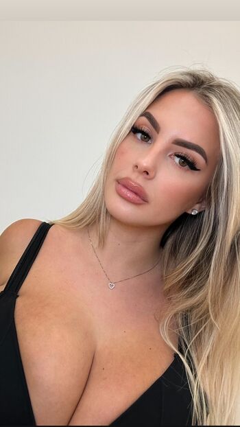 🔥 Valentina di rocco  page leaked private photo uncensored full