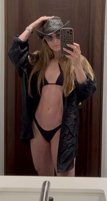 🔥 Valentina lequeux leaked private photo uncensored full