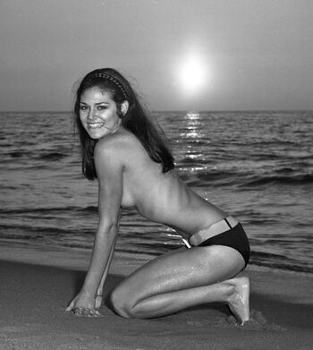 🔥 Vintage starlets page leaked private photo uncensored full
