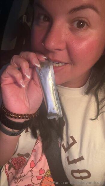 🔥 Whiskeyandcoke leaked private photo uncensored full