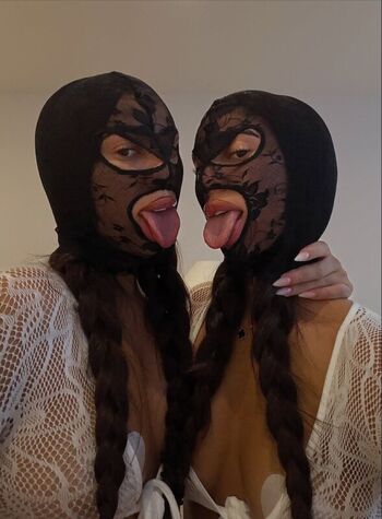 🔥 Yourtwinss page leaked private photo uncensored full
