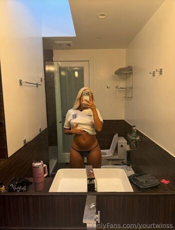 🔥 Yourtwinss leaked private photo uncensored full