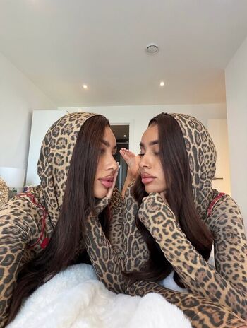 🔥 Yourtwinss leaked private photo uncensored full