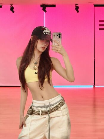 🔥 Yuqi page leaked private photo uncensored full