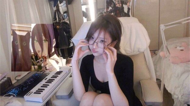 🔥 Yurasweb  page leaked private photo uncensored full